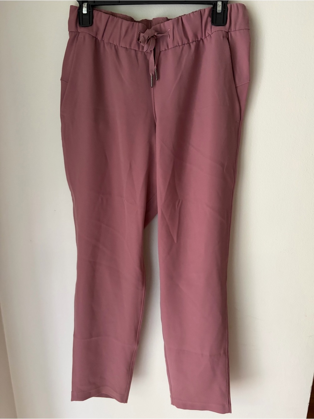 5. Size 6 LULULEMON Mauve Fancy Pant With Pockets